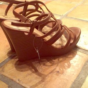 Daisy Fuentes wedge heels, size 11